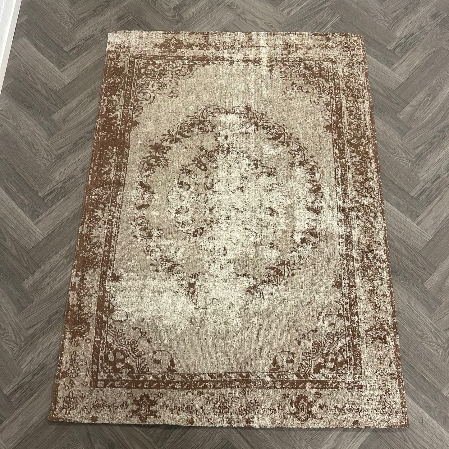 Brinker Superb Beige Vloerkleed - 160x230cm