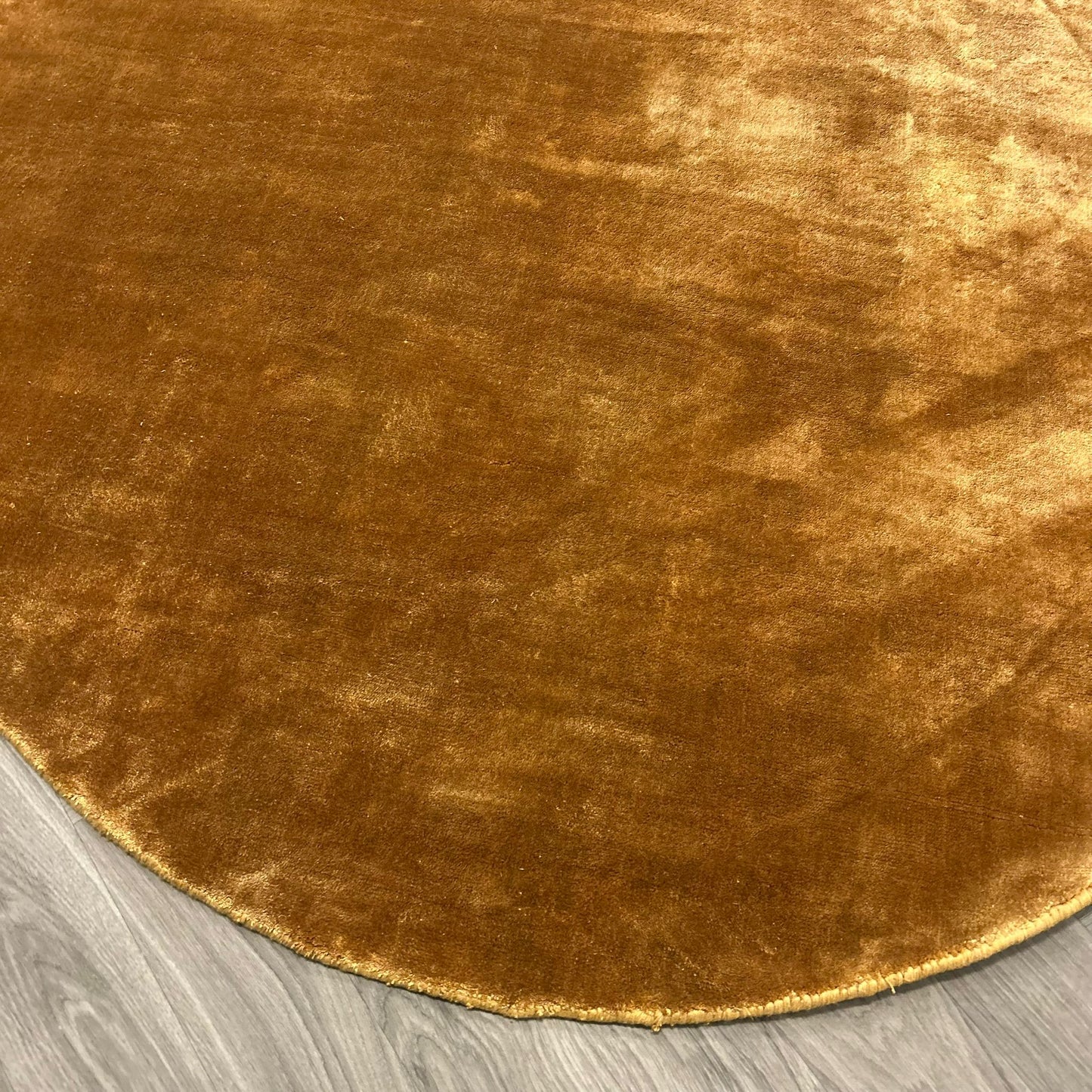 Brinker Goossens Russel Goud Vloerkleed - 200x200cm