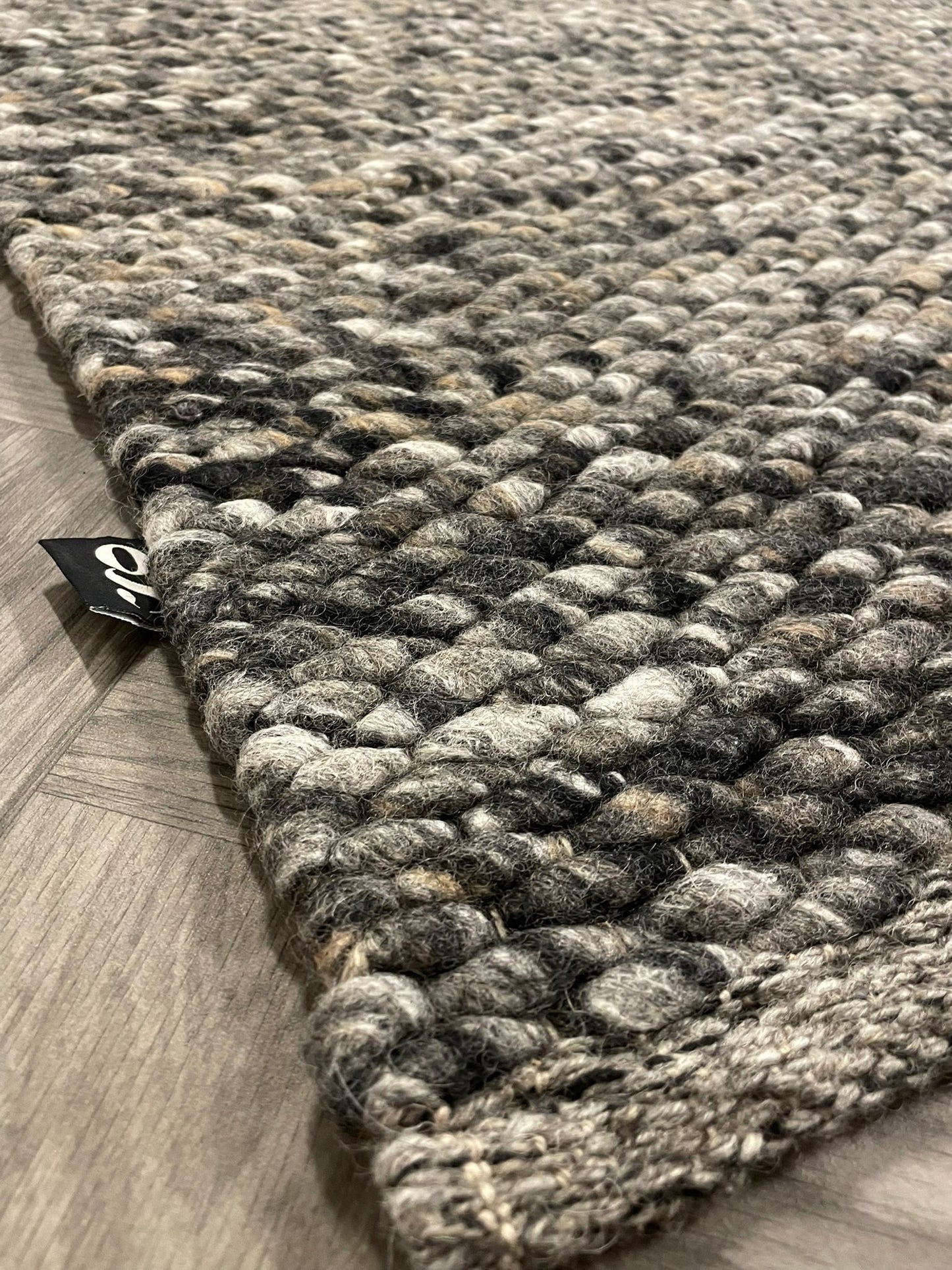 Goossens Xen Antraciet Vloerkleed - 170x230cm