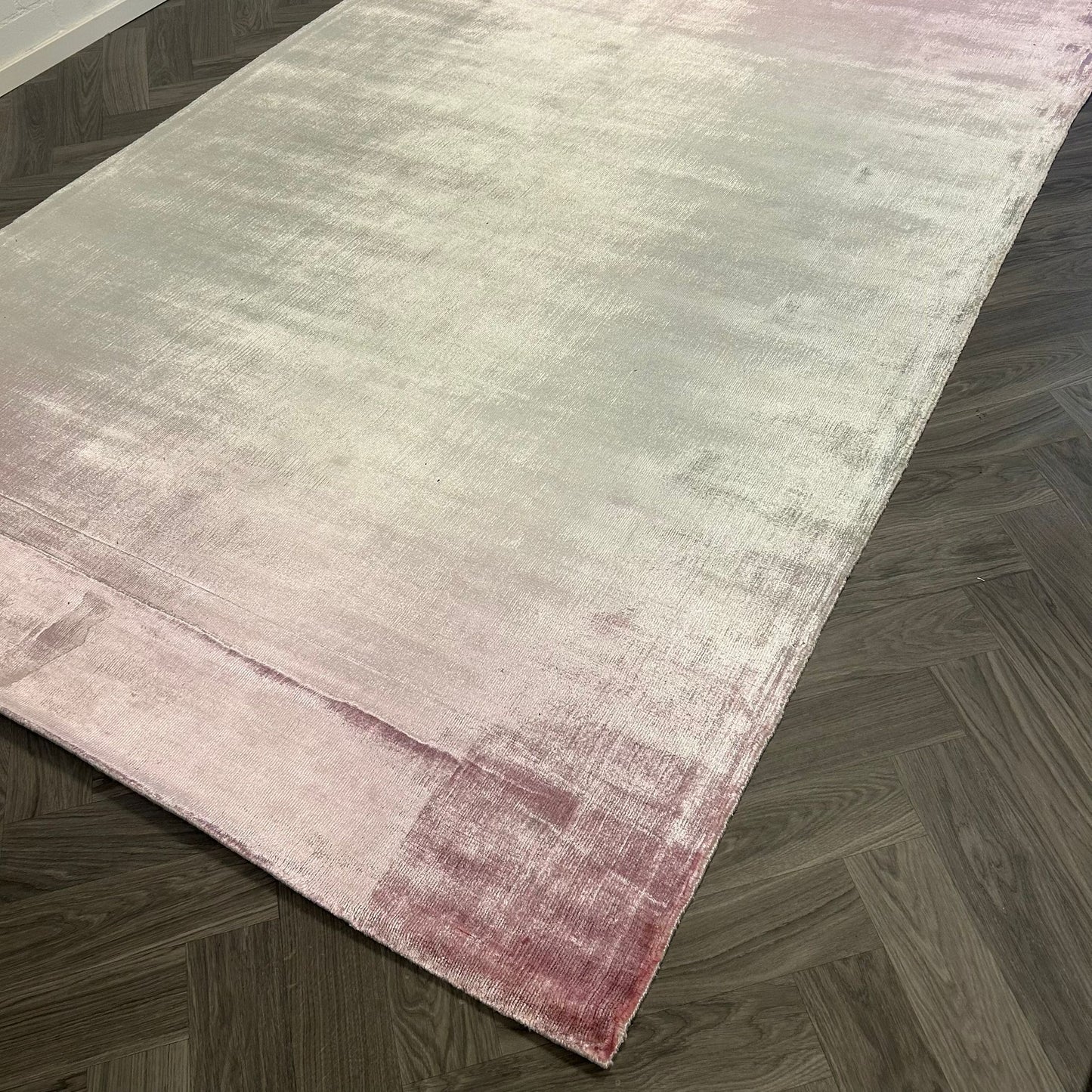 Brinker Velvet 11995 Powder Vloerkleed - 200x300cm