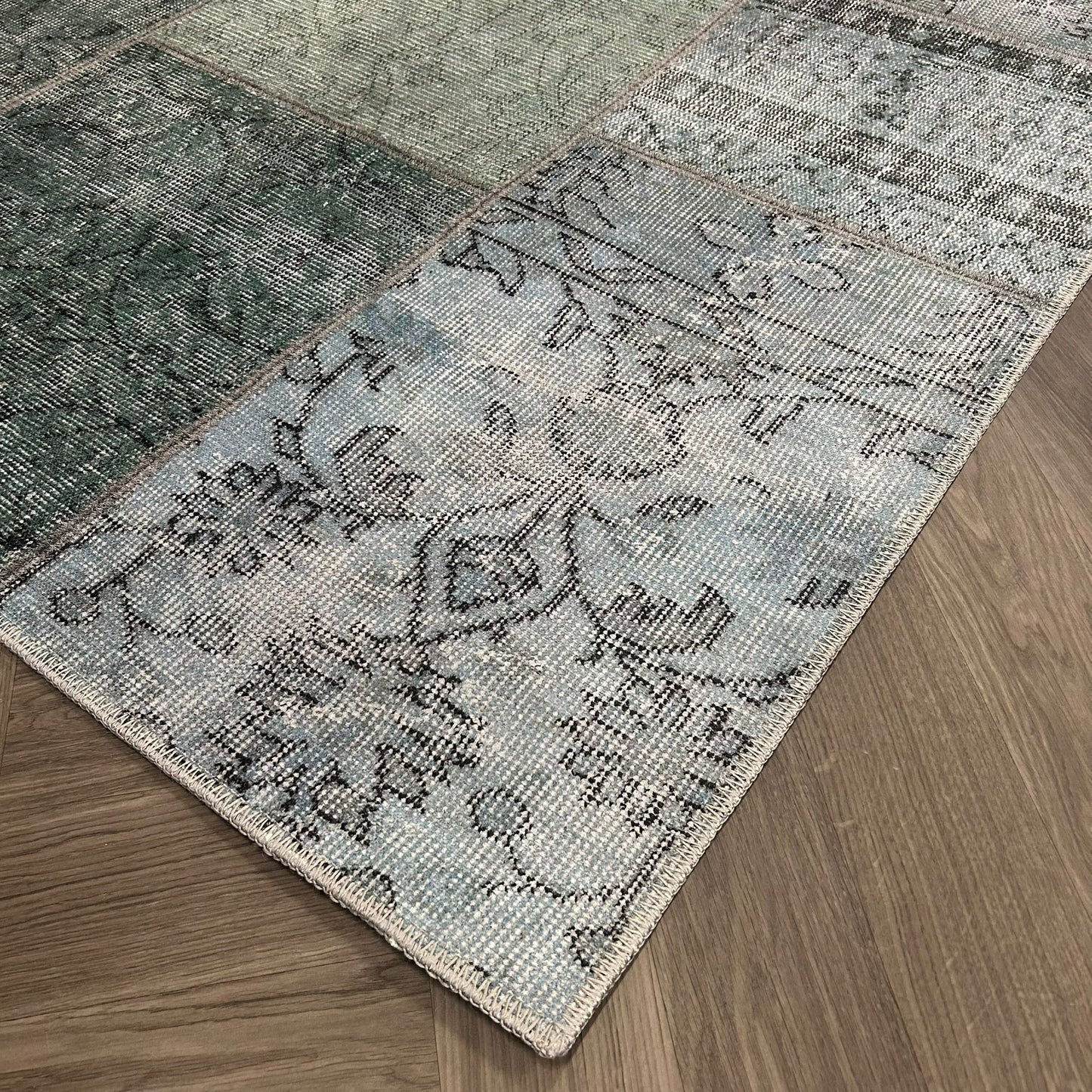 Brinker Estate Patchwork Green/Blue - 190x290cm