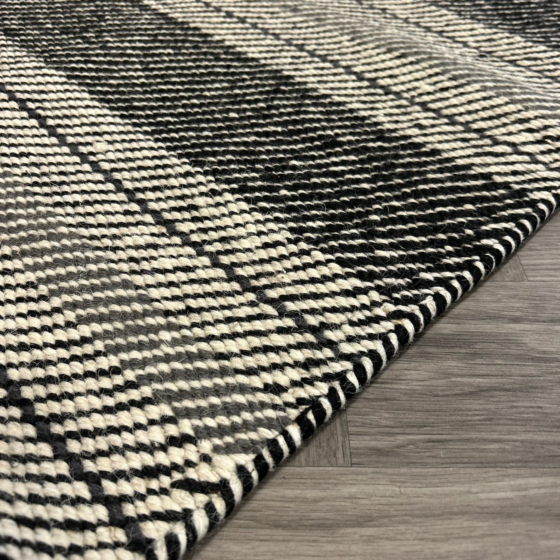 Brinker Airbag White Grey Vloerkleed - 200x290cm - QF Living