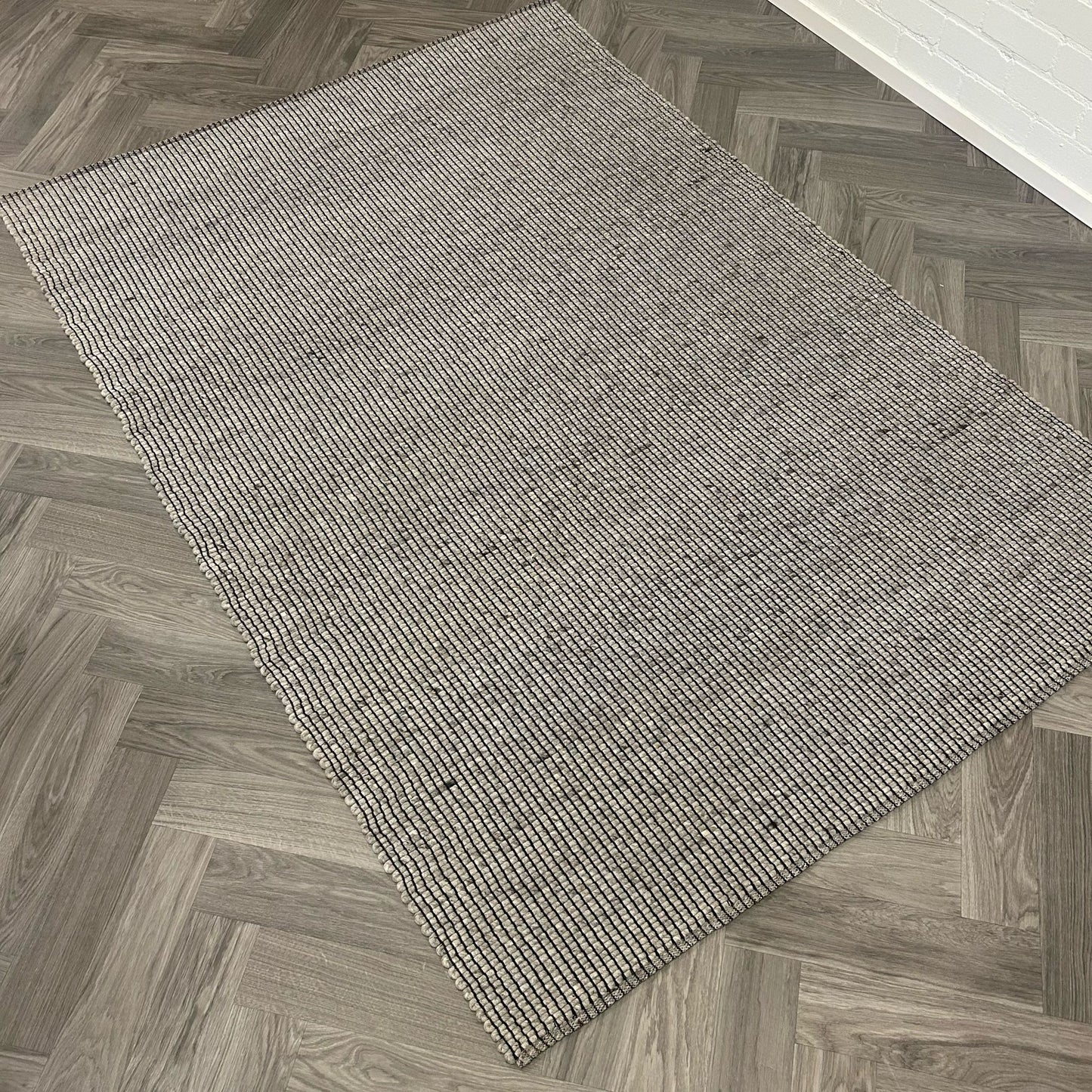 Brinker Beatbridge Grey Vloerkleed - 200x290cm - QF Living