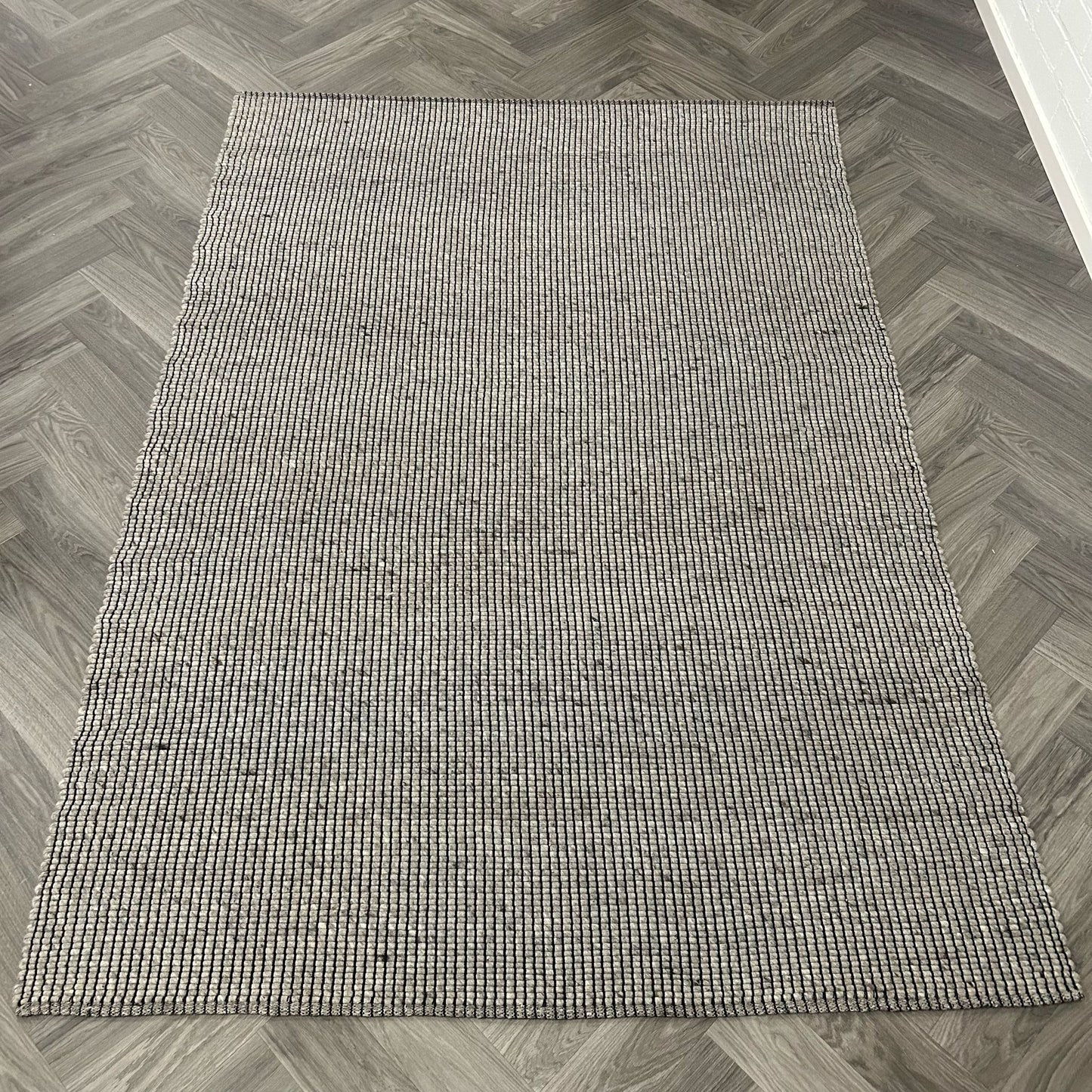Brinker Beatbridge Grey Vloerkleed - 200x290cm - QF Living
