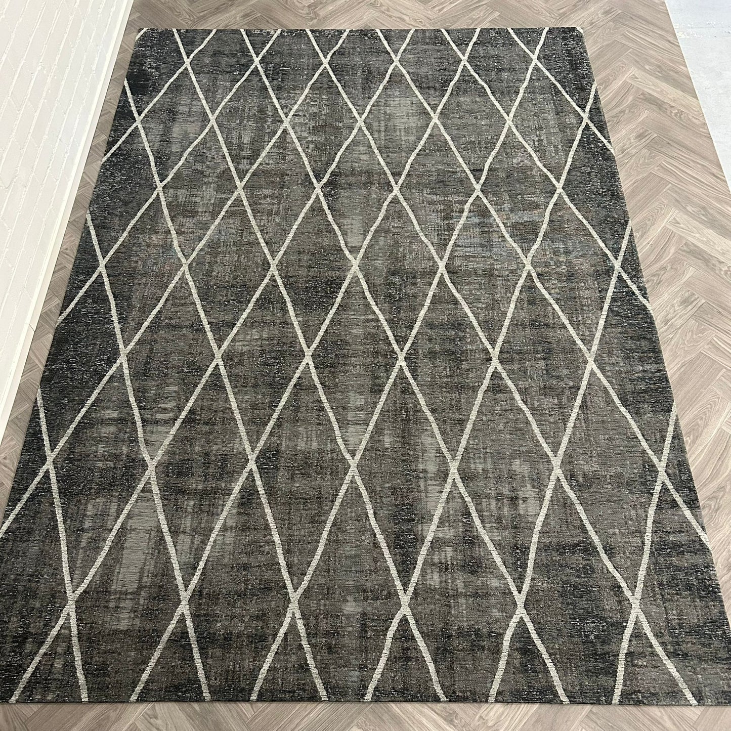 Brinker Cross Anthracite Vloerkleed - 240x340cm - QF Living