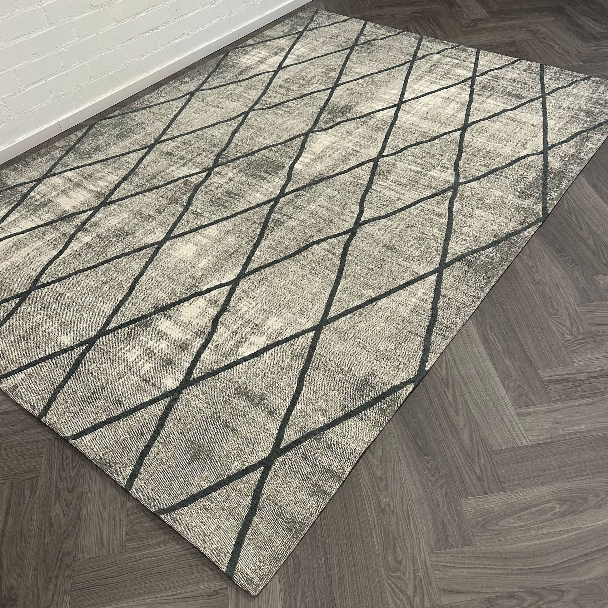 Brinker Cross Silver Grey Vloerkleed - 200x300cm - QF Living