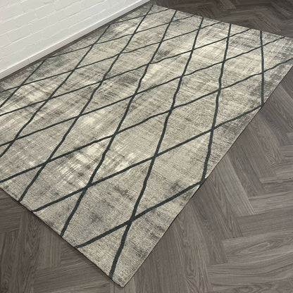Brinker Cross Silver Grey Vloerkleed - 200x300cm - QF Living