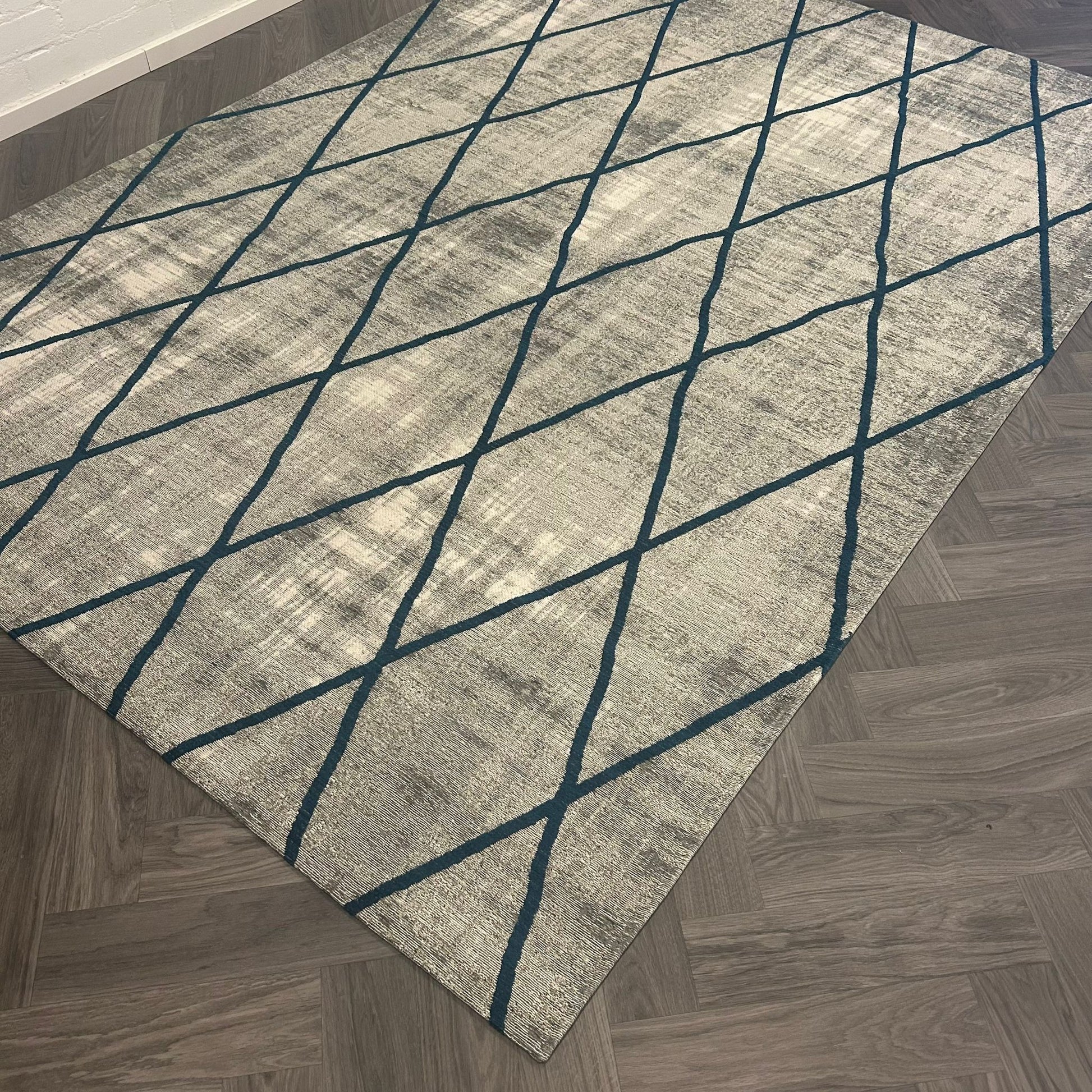 Brinker Cross Silver/Blue Vloerkleed - 240x340cm - QF Living