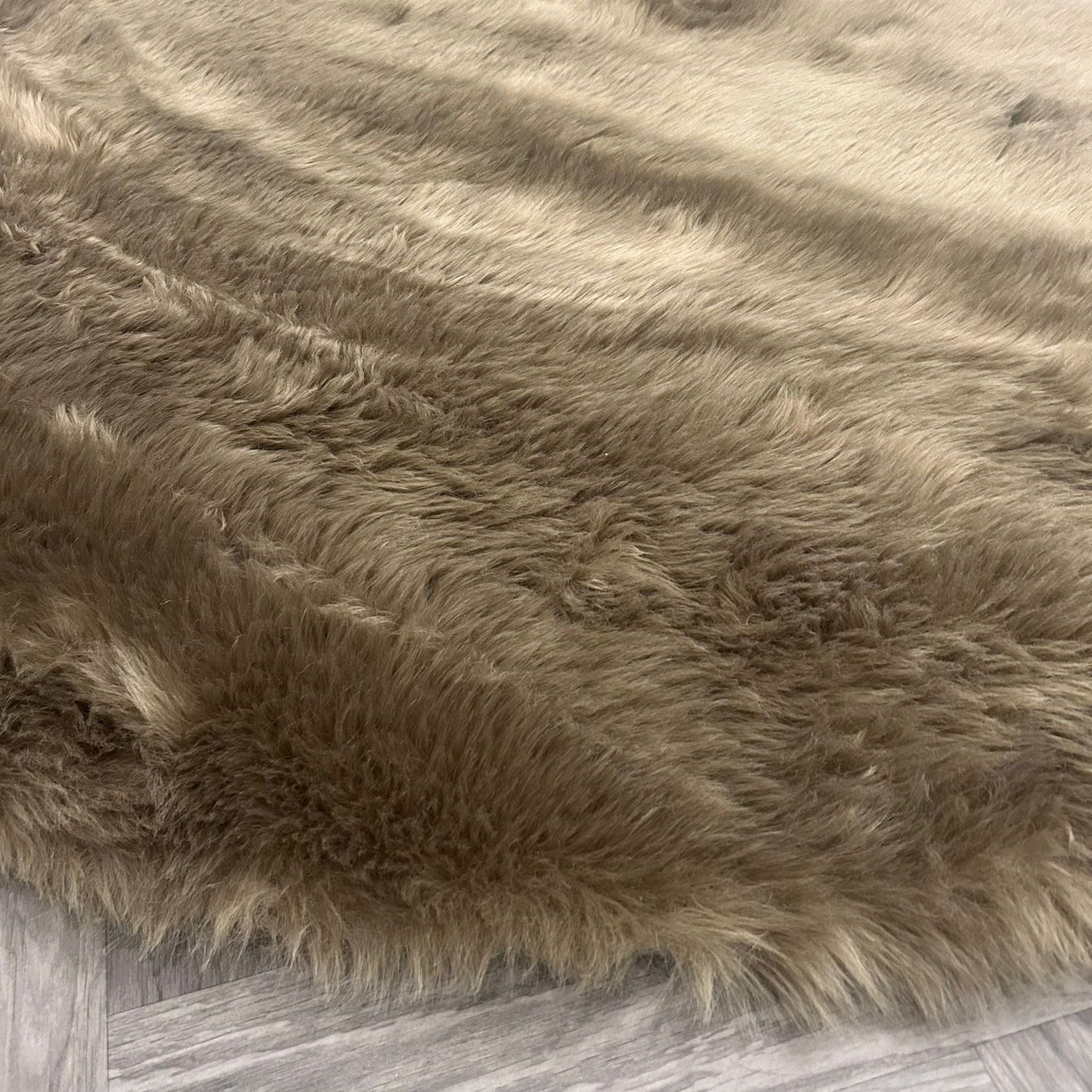 Brinker Fluffy Jaguar Brown - 180x180cm - QF Living