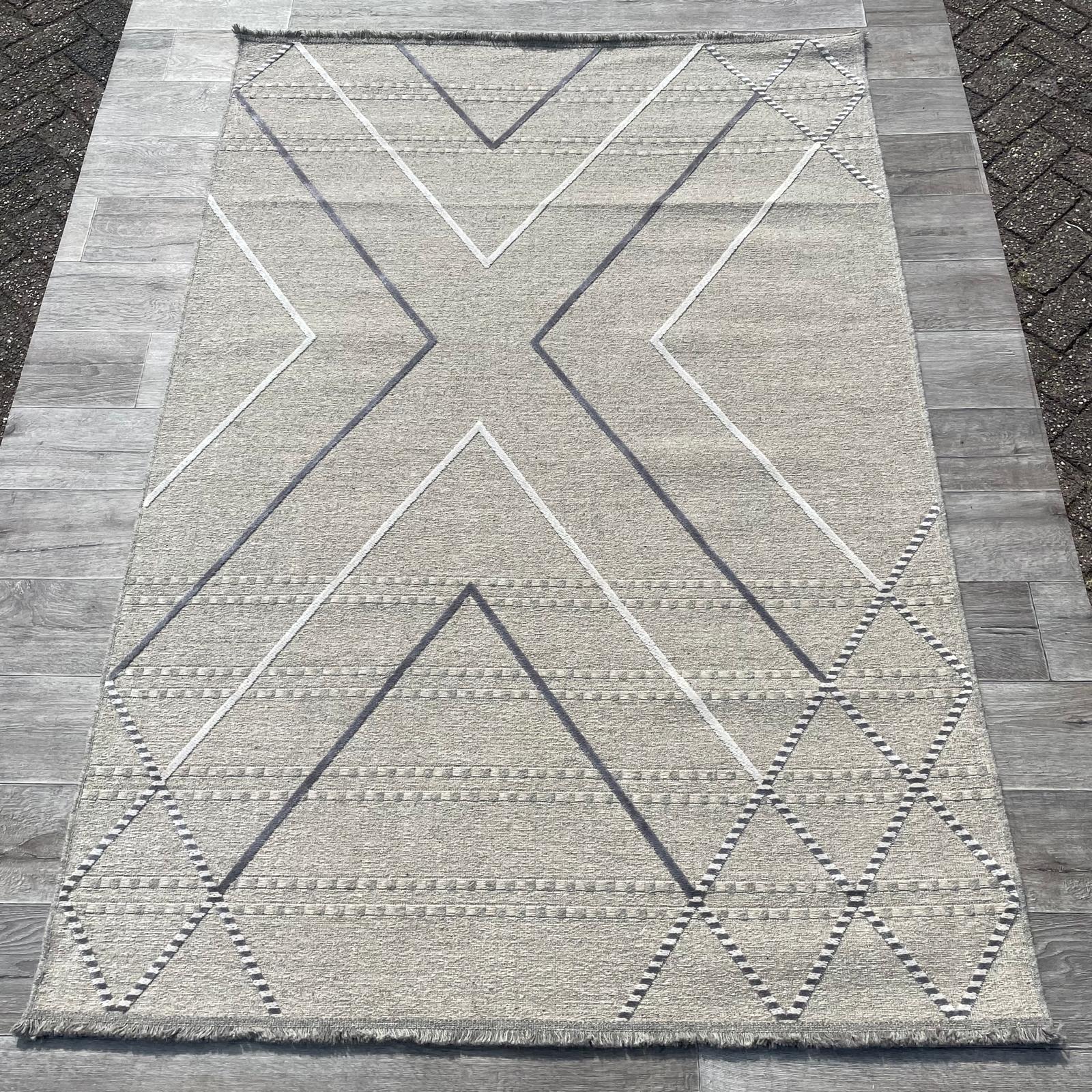 Brinker Loni 108 Beige Vloerkleed - 160x230cm - QF Living