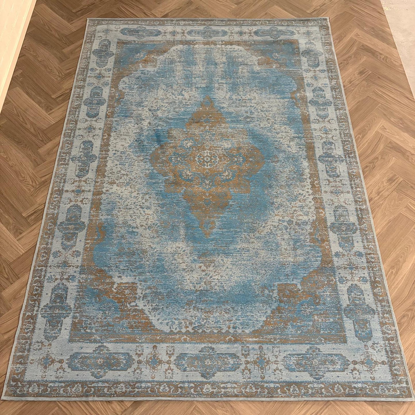 Brinker Lowla Azur Blue 1 - 200x290cm - QF Living
