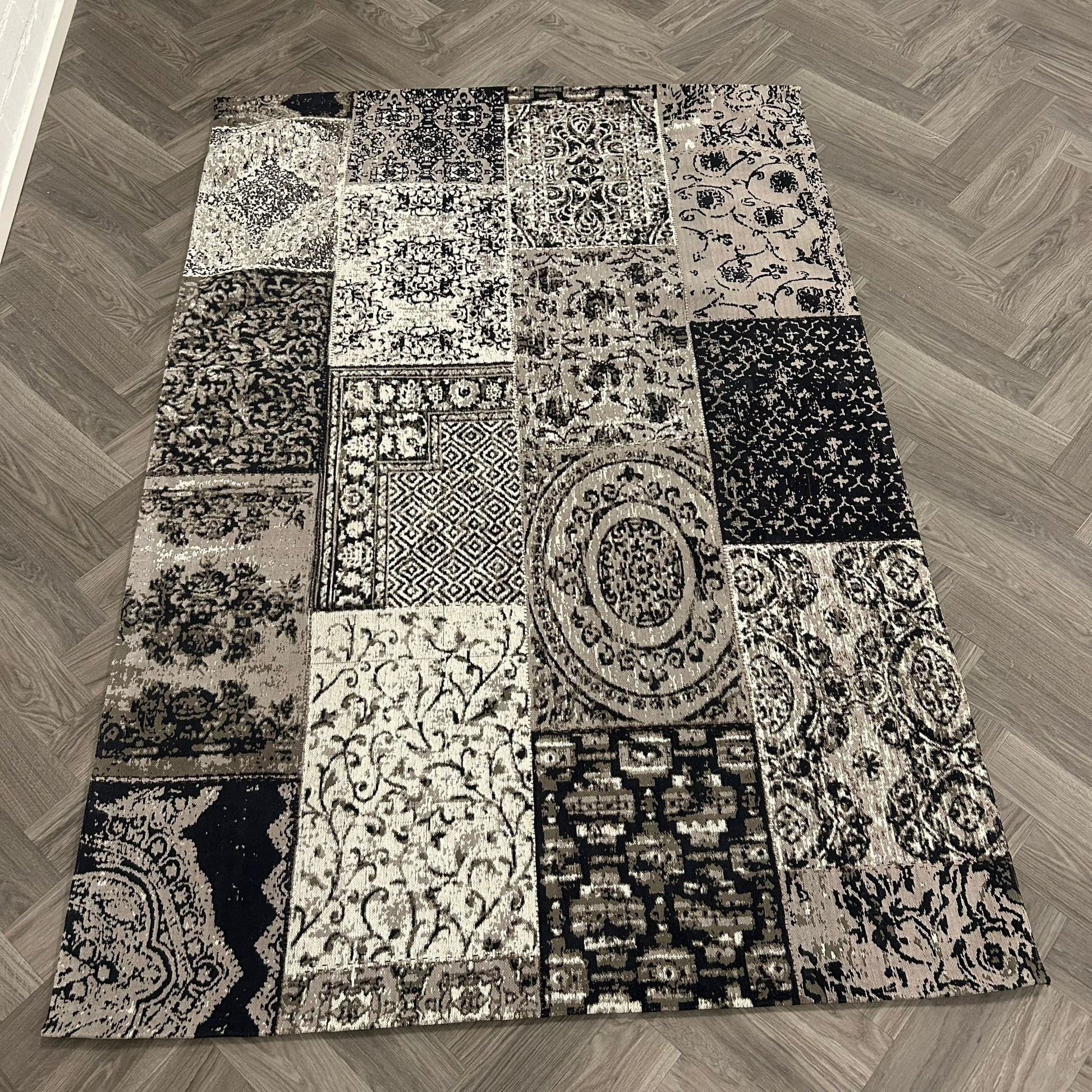 Brinker Output 905 Vloerkleed - 160x240cm - QF Living