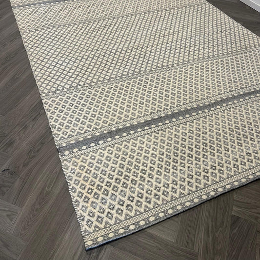 Brinker Saint Ivory Vloerkleed - 200x300cm - QF Living