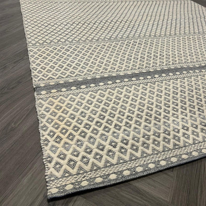 Brinker Saint Ivory Vloerkleed - 200x300cm - QF Living