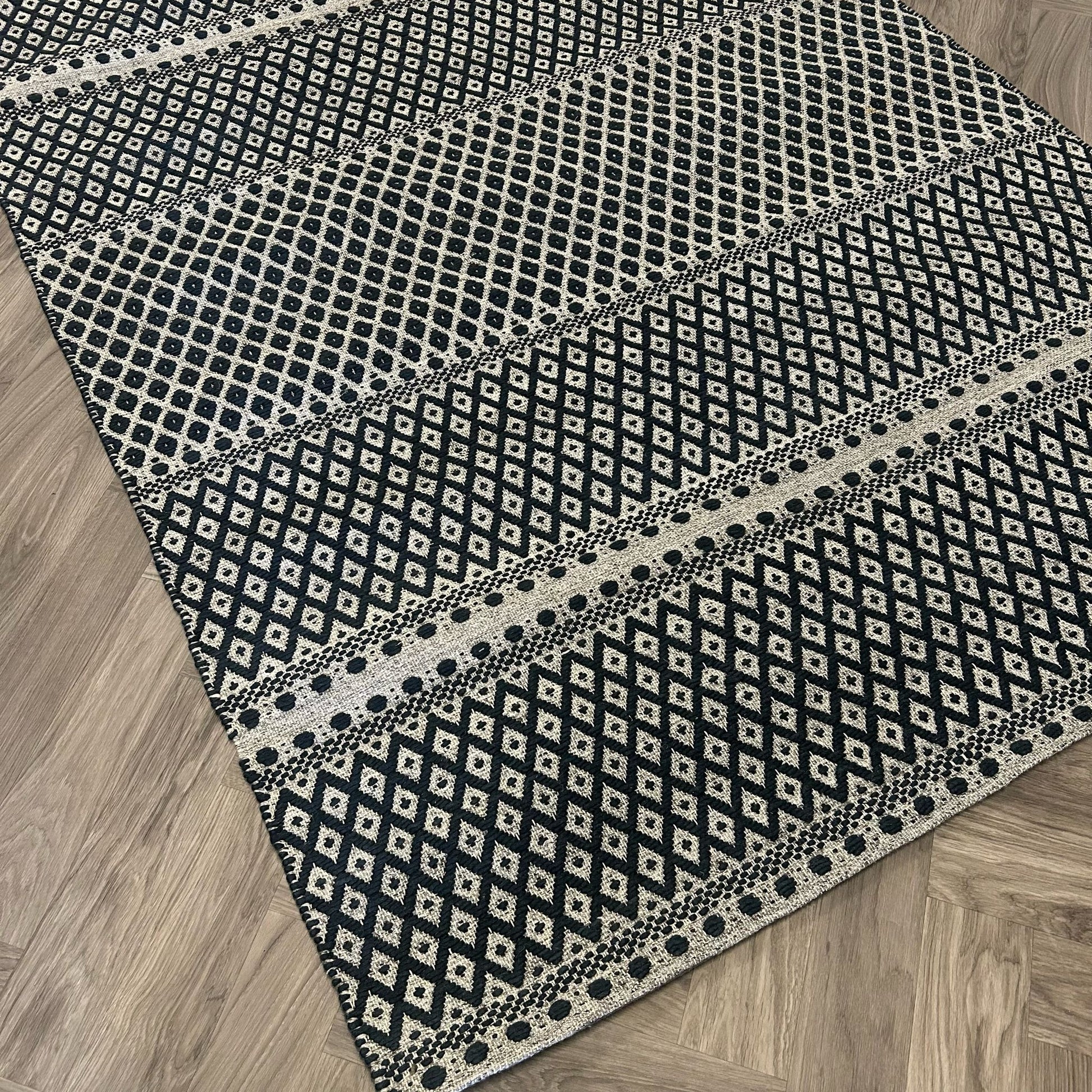 Brinker Saint Navy Vloerkleed - 200x300cm - QF Living