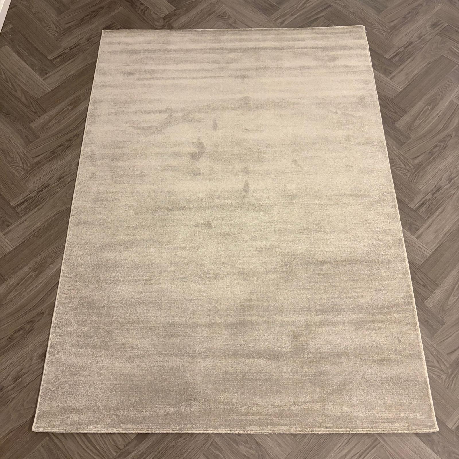 Brinker Touch Royal 124 Grey Vloerkleed - 160x230cm - QF Living
