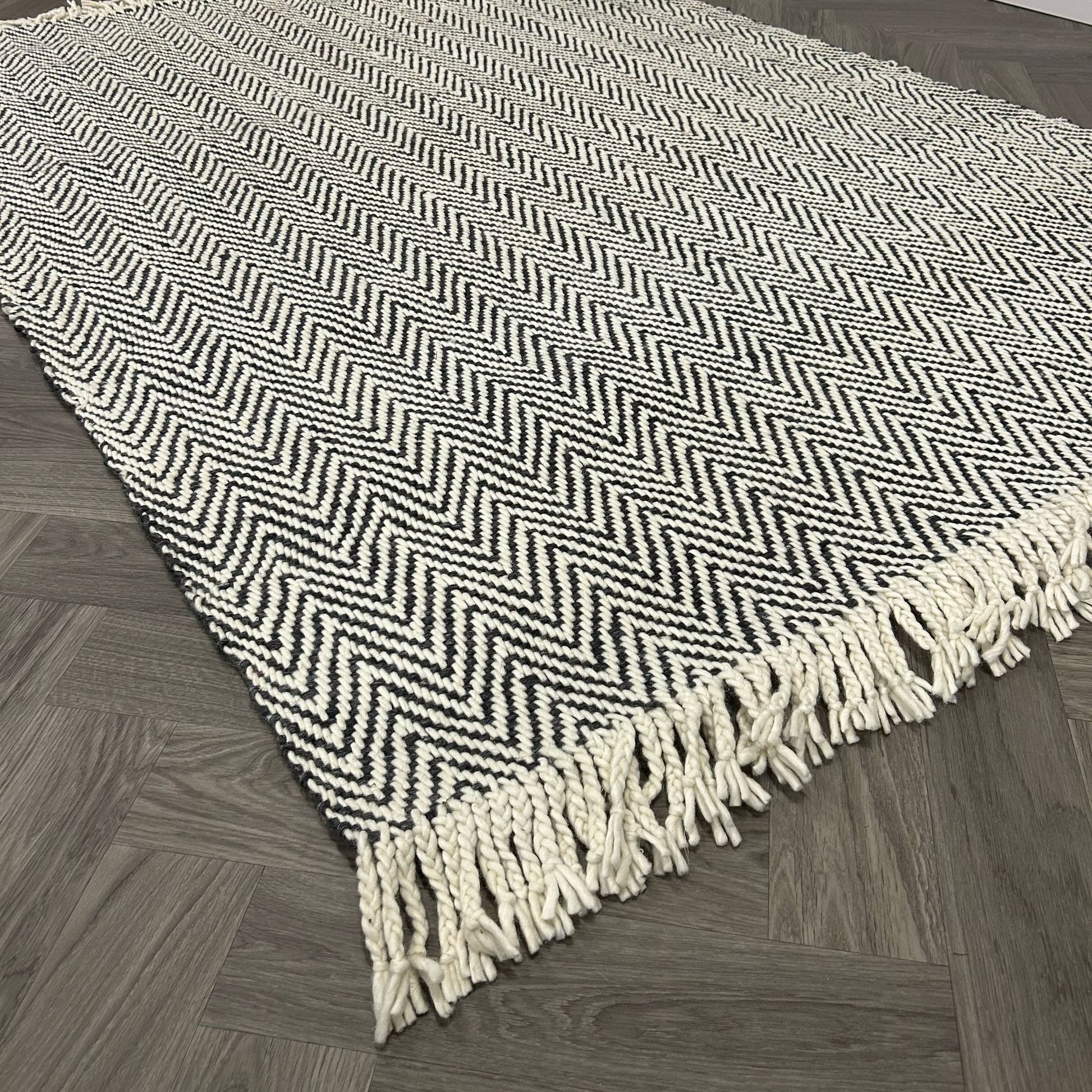 Brinker Vijon Charcoal Vloerkleed - 200x300cm - QF Living