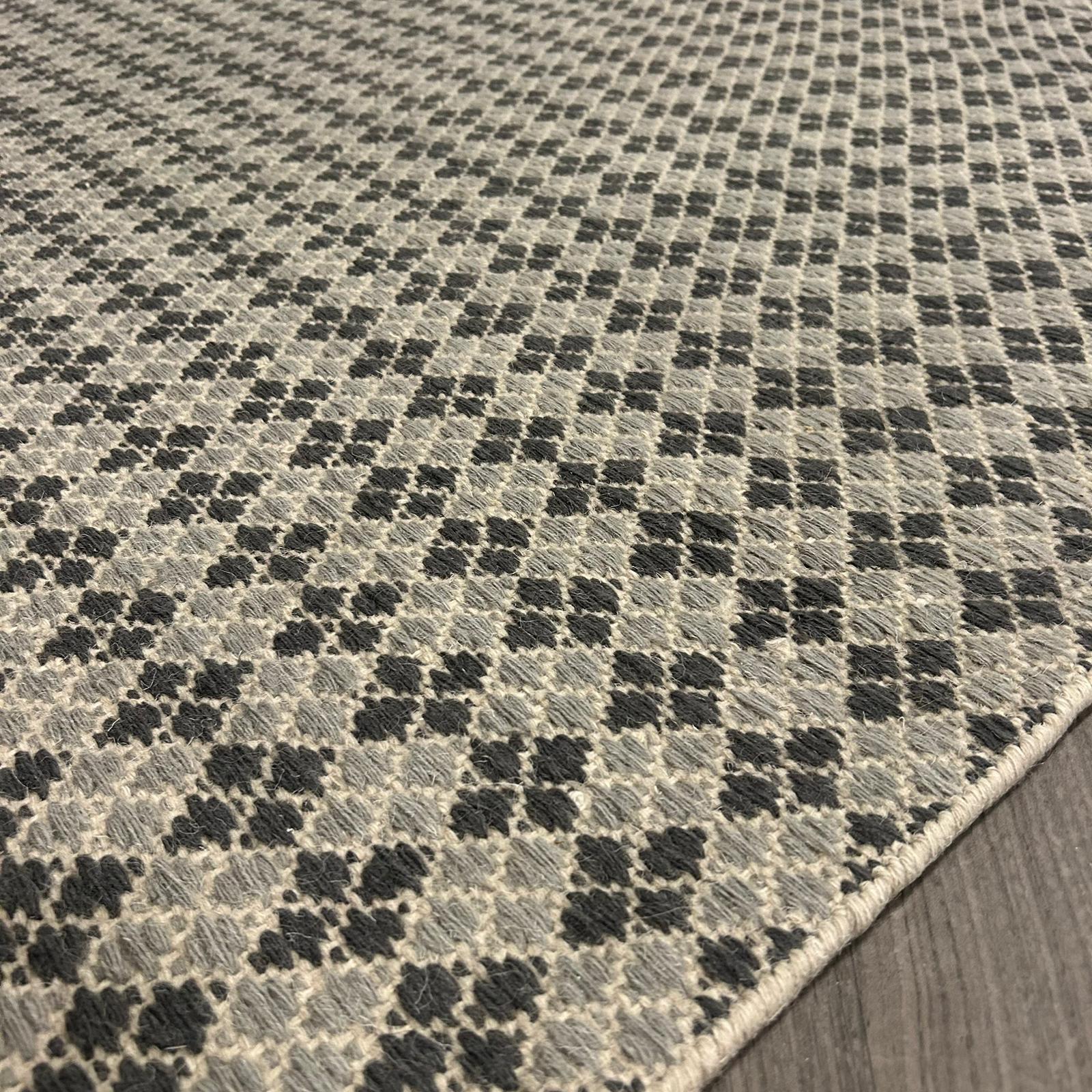 Leolux Pode Mackay Liath Vloerkleed - 180x240cm - QF Living