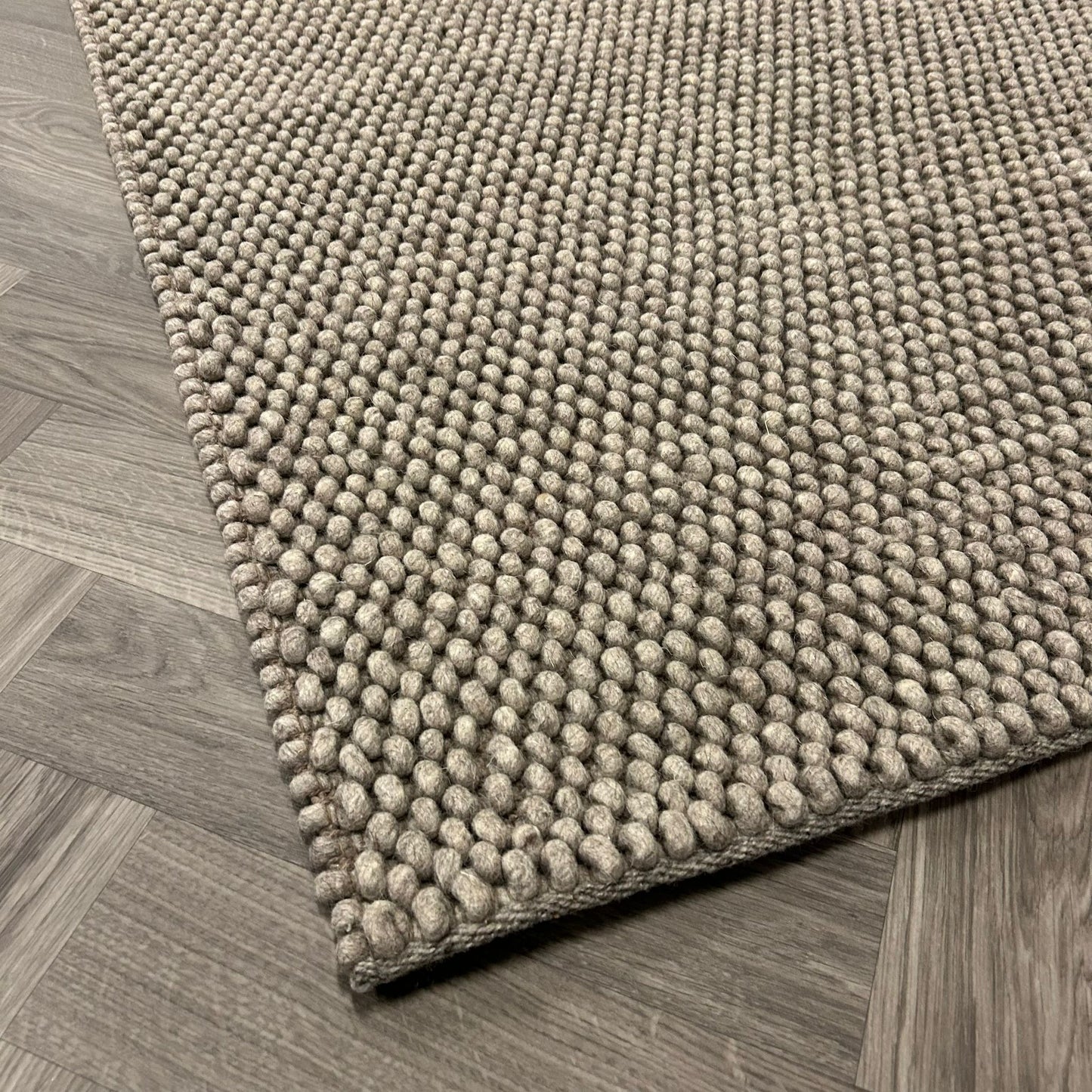 Montel Chabot 820 Taupe Vloerkleed - 200x300cm - QF Living