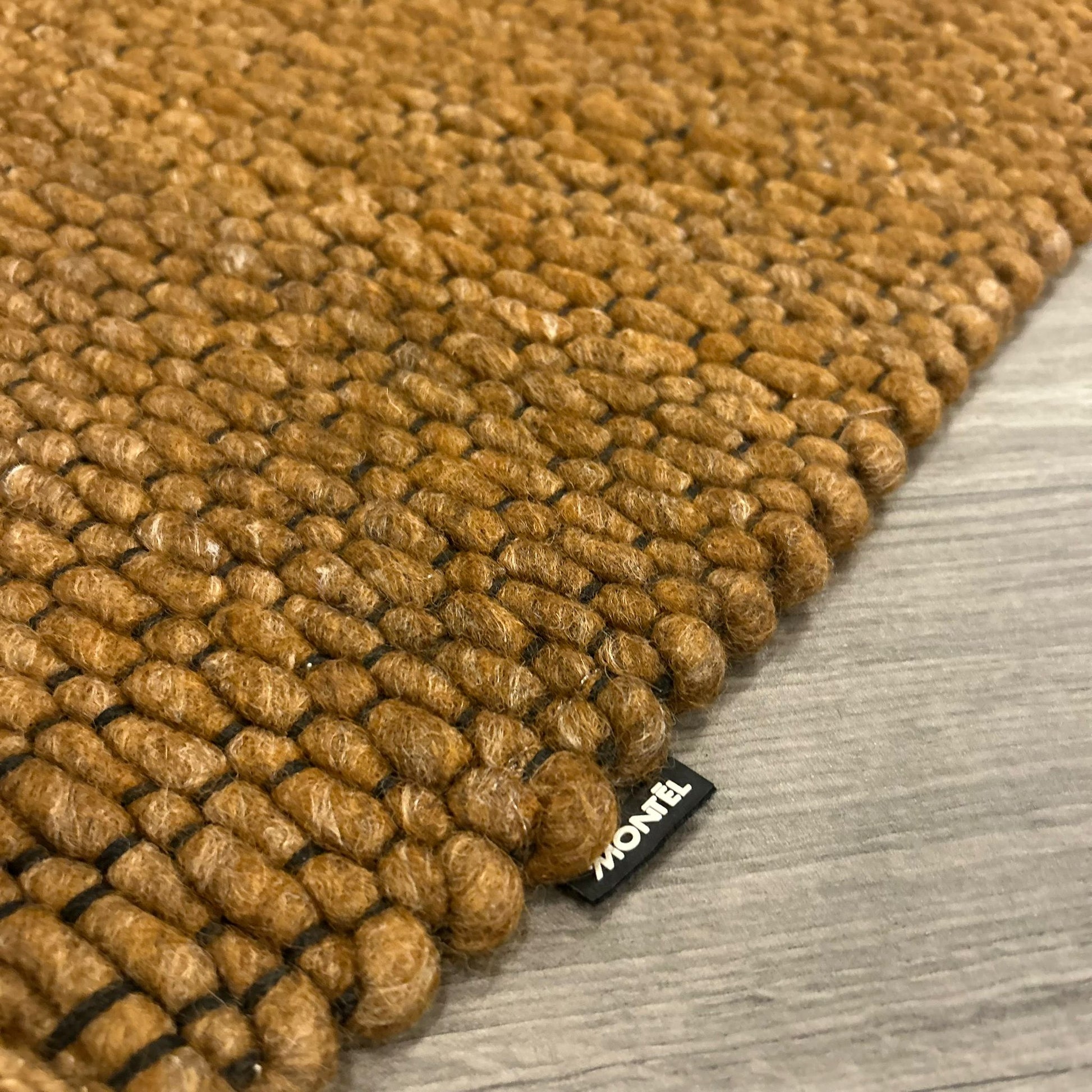 Montèl Collier Gold Vloerkleed - 240x340cm - QF Living